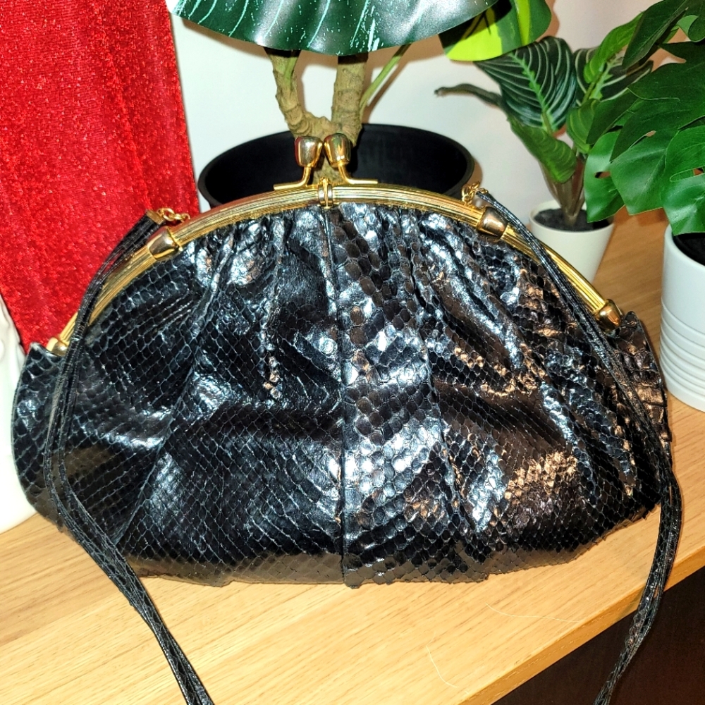 JUDITH LEIBER RARE Elegant Black Python Clutch Bag ( REASONABLE OFFERS ACCEPTED)